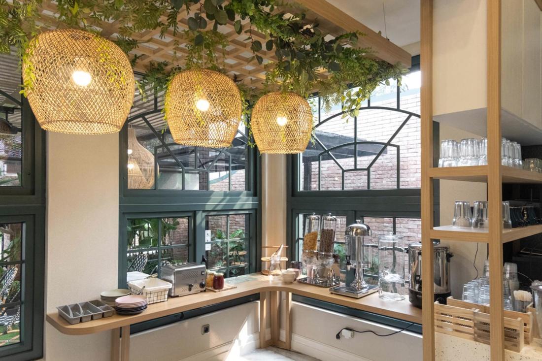 Casa Living Senopati Hotel Jakarta Ngoại thất bức ảnh